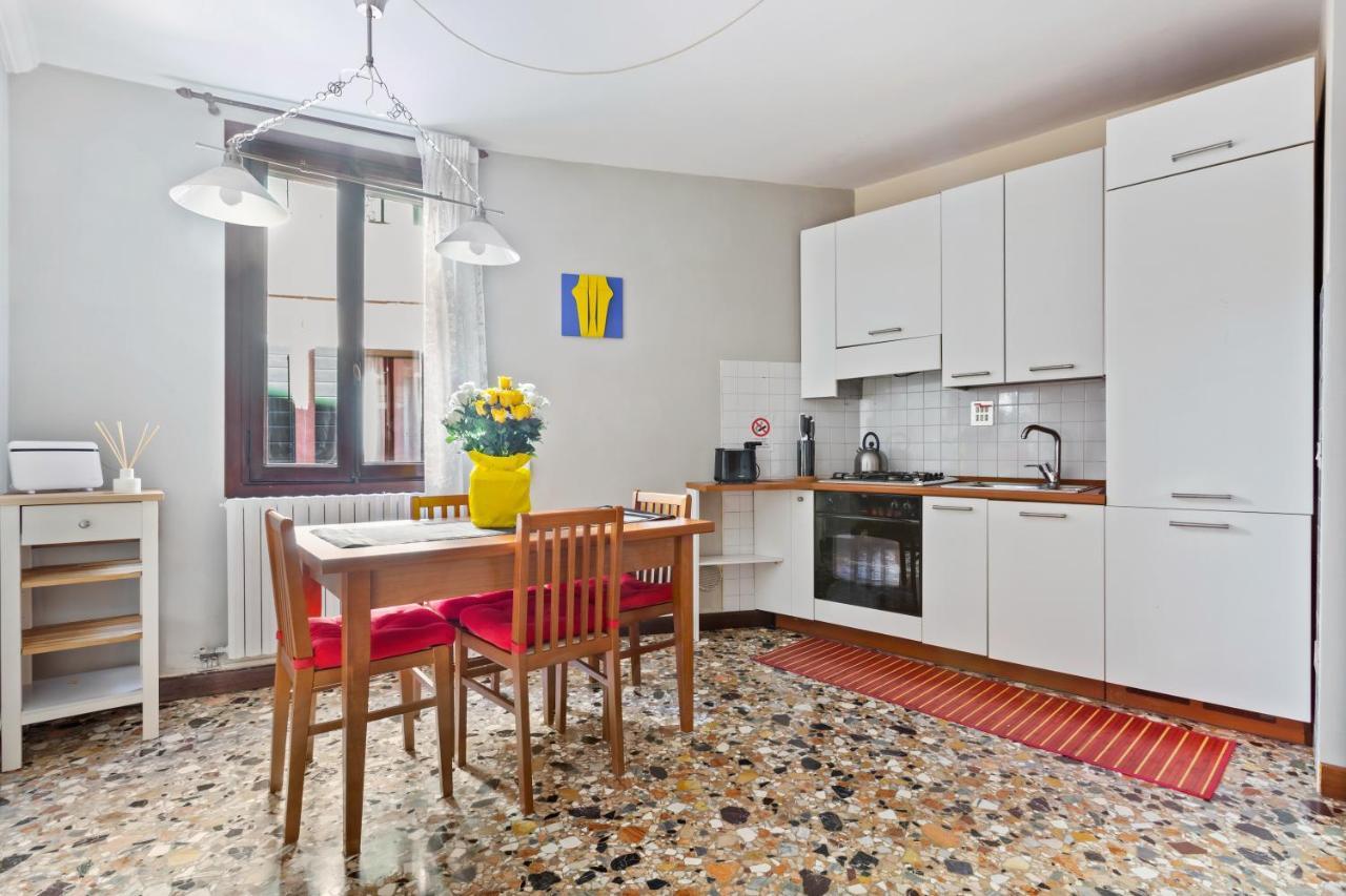 Castello Cozy Apart X4 - Calle Crosera Venise Extérieur photo